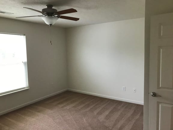 Carpeted Bedroom Area at Shaker Square, Lebanon, Indiana